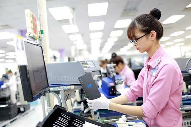 Có những yếu tố nào có thể tác động đến sức khỏe sinh sản của nhân viên làm việc tại Samsung?
